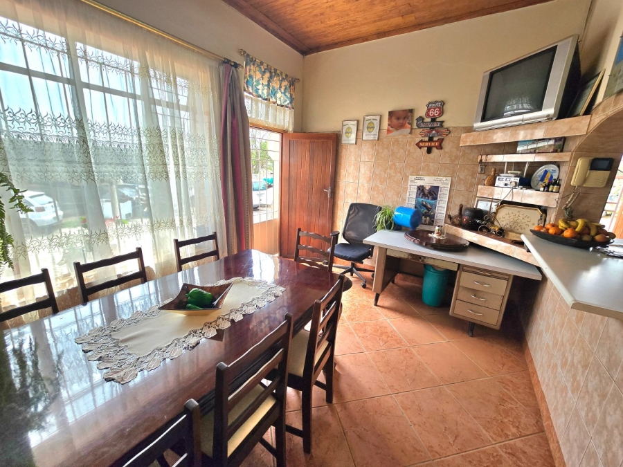 5 Bedroom Property for Sale in Bethlehem Free State